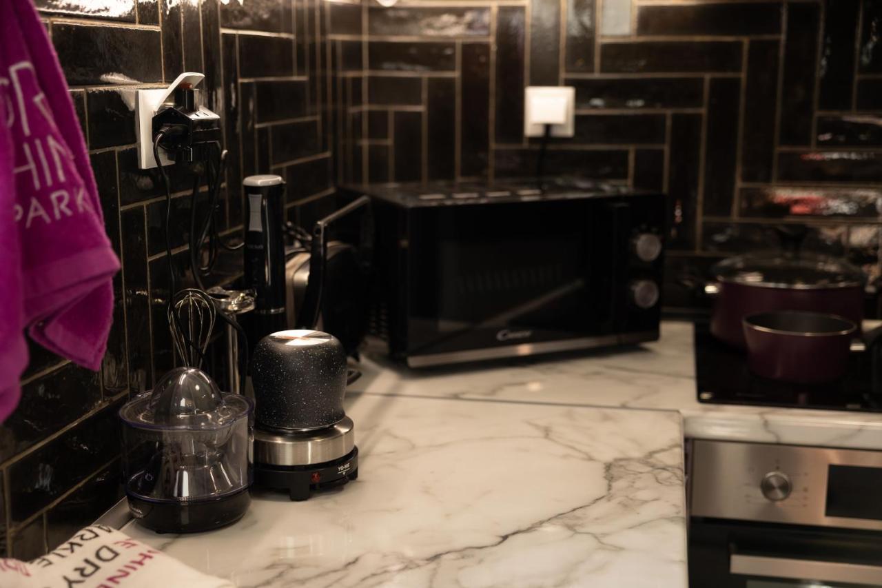 "Elegance" Central Luxury Apartment Pireusz Kültér fotó